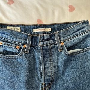 WEDGIE STRAIGHT LEVIS JEANS